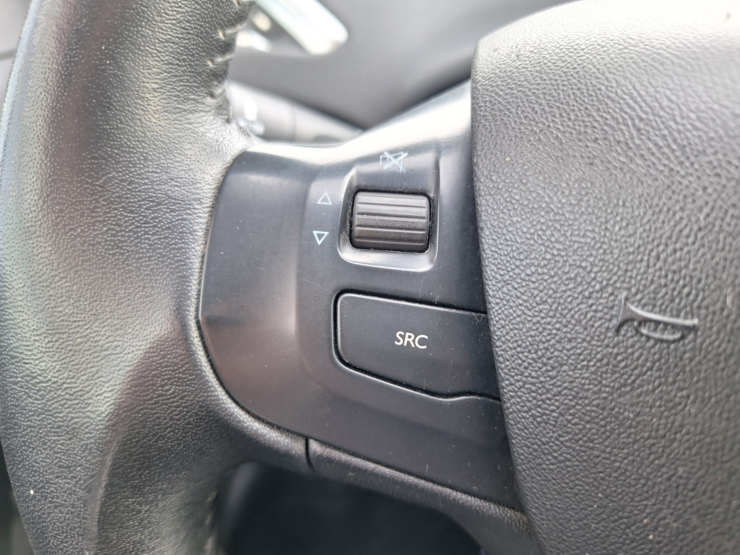 Peugeot 208 — 31