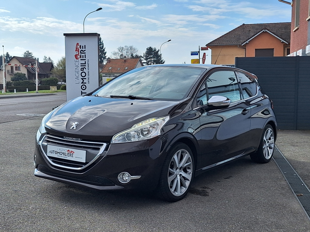 Peugeot 208 — 3