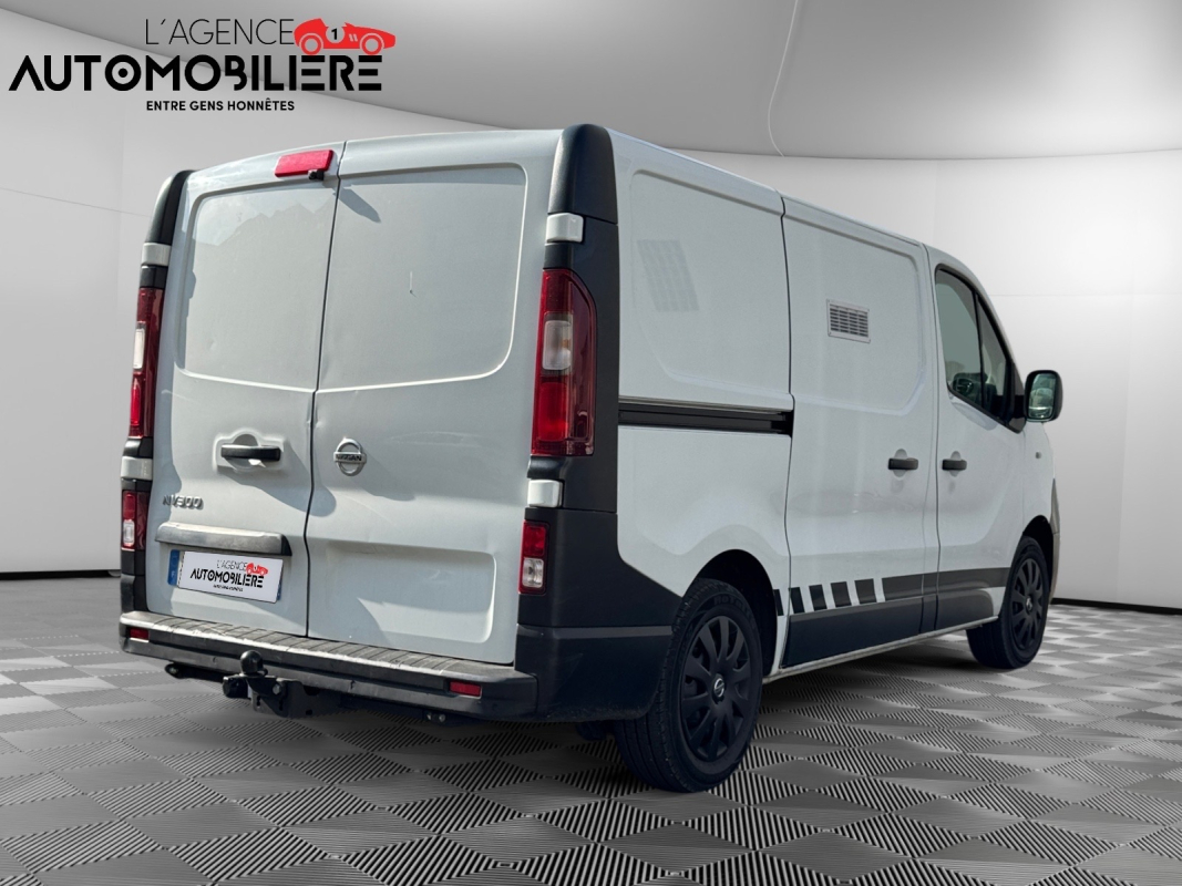 Nissan NV300 — 4