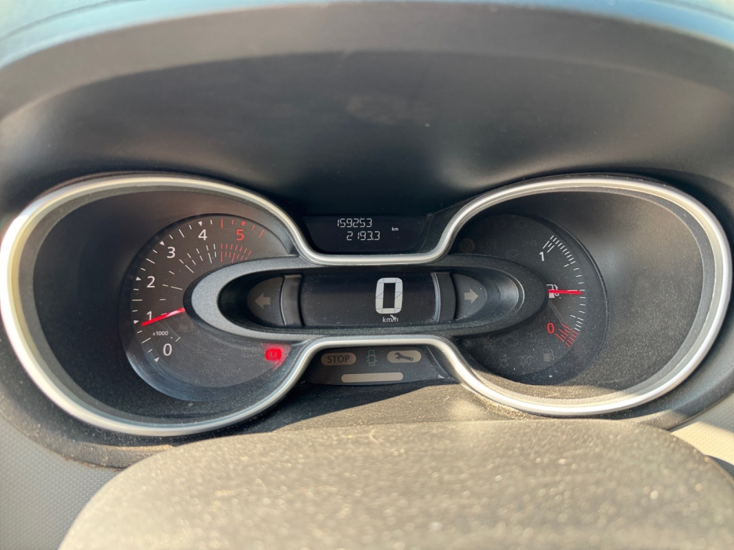 Nissan NV300 — 12