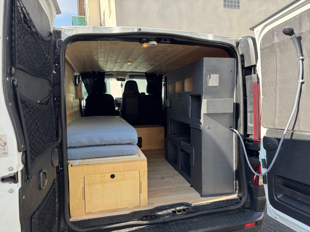 Nissan NV300 — 17