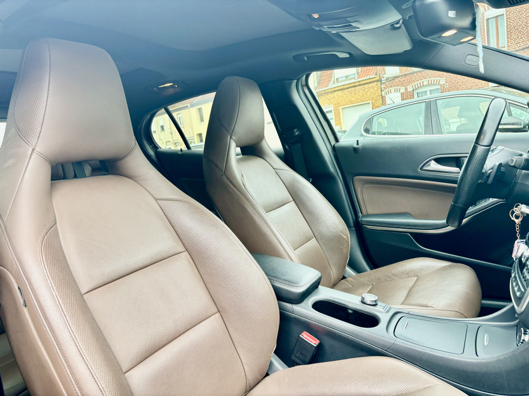 Mercedes Mercedes Gla — 17