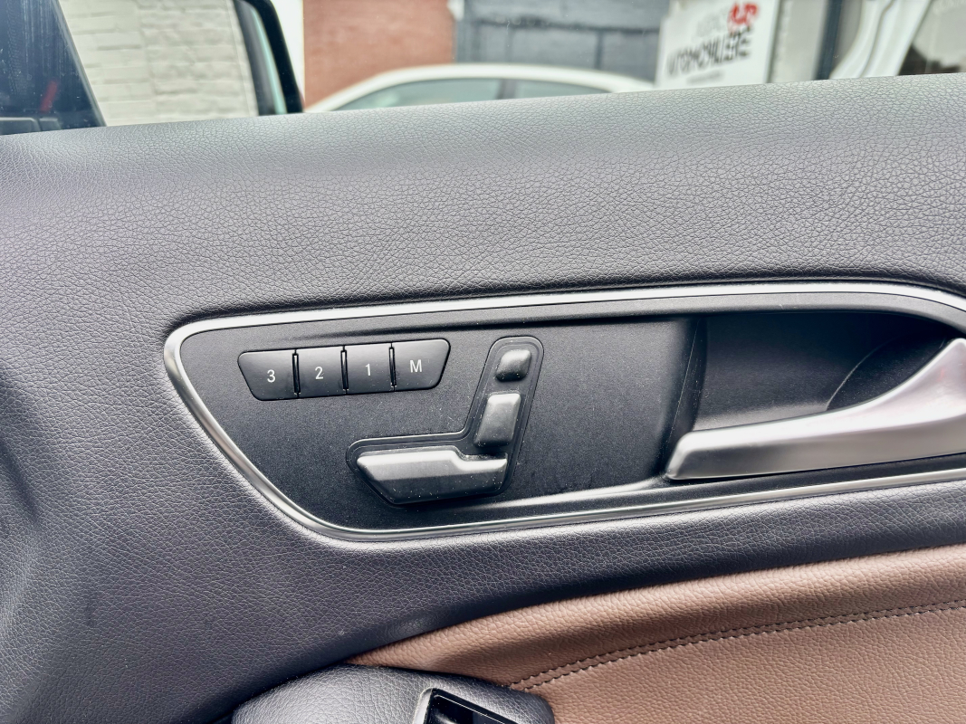 Mercedes Mercedes Gla — 25