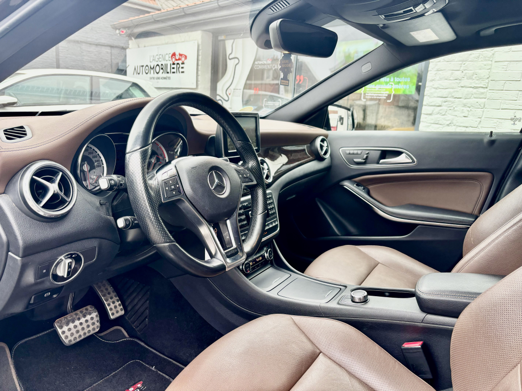 Mercedes Mercedes Gla — 12