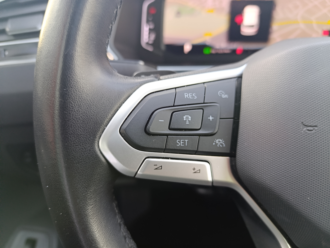 Volkswagen Tiguan — 31