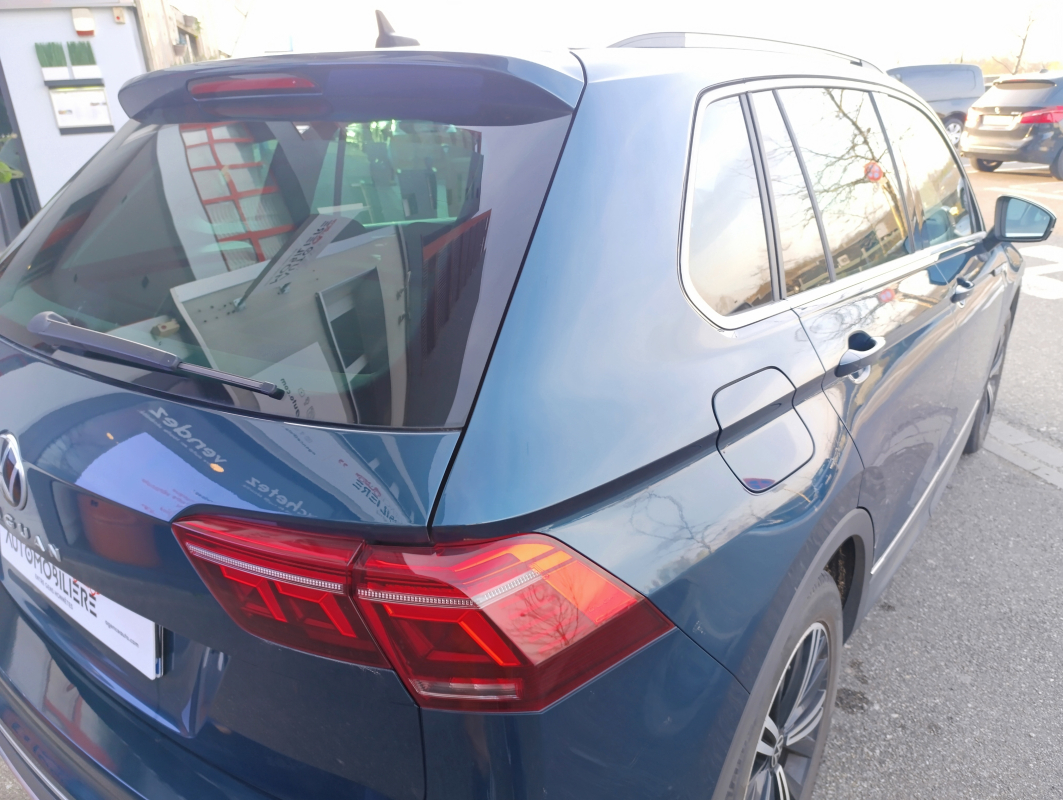Volkswagen Tiguan — 11