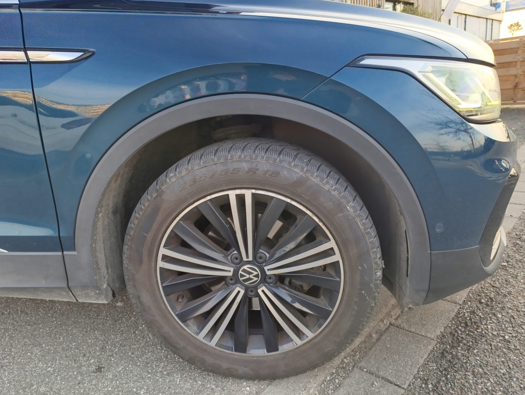 Volkswagen Tiguan — 36