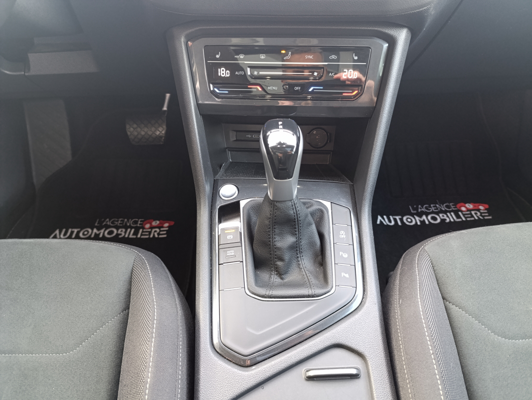 Volkswagen Tiguan — 30