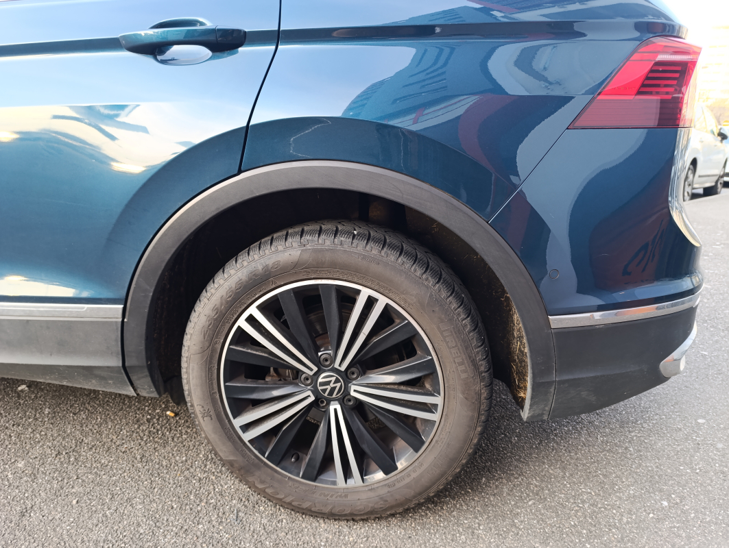 Volkswagen Tiguan — 39