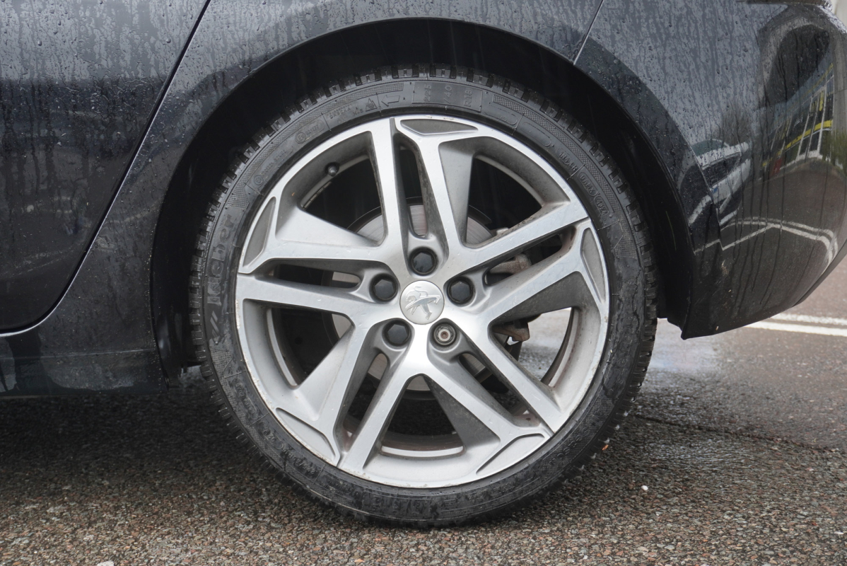 Peugeot 308 — 30