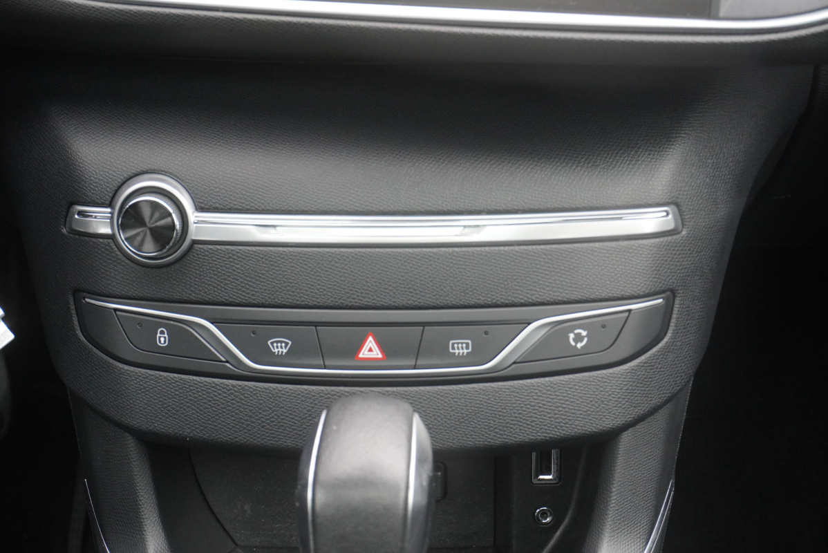 Peugeot 308 — 20