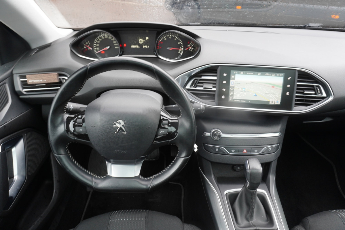 Peugeot 308 — 16