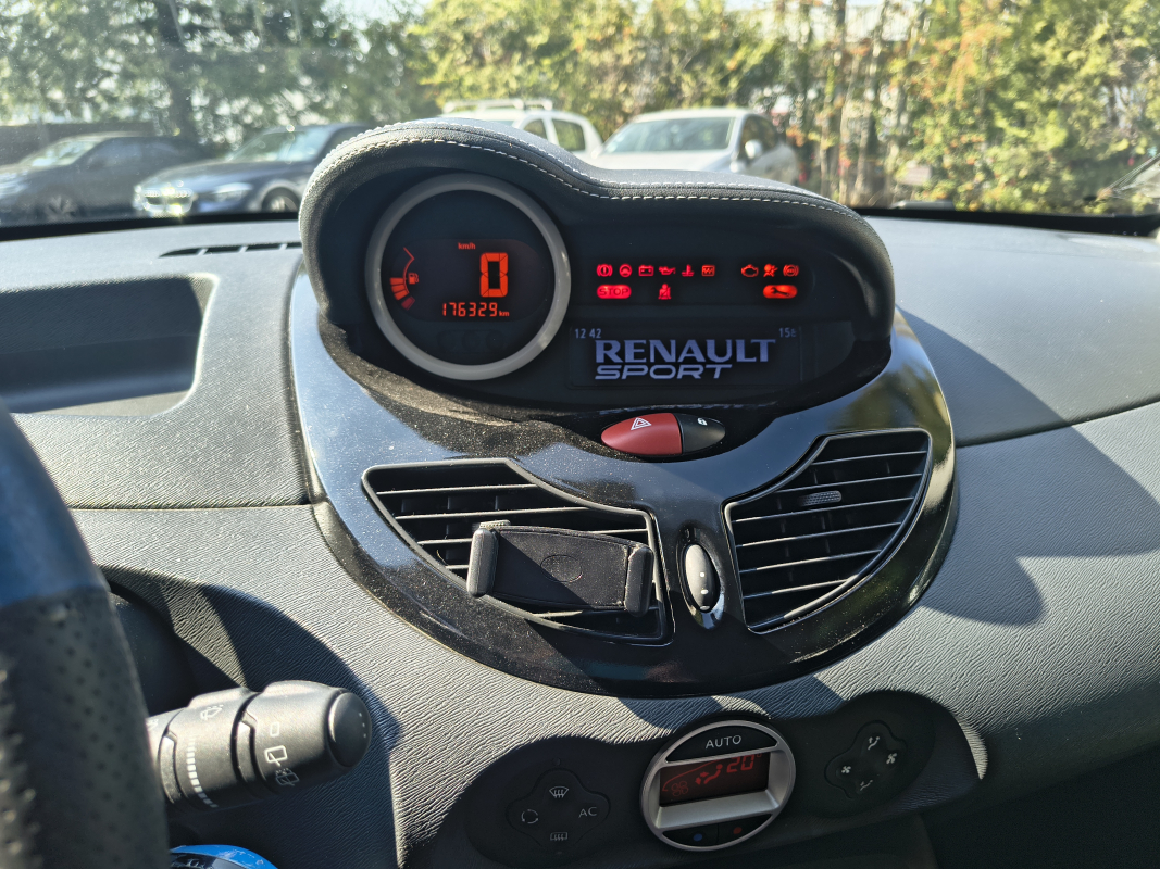 Renault Renault Twingo 2 — 14