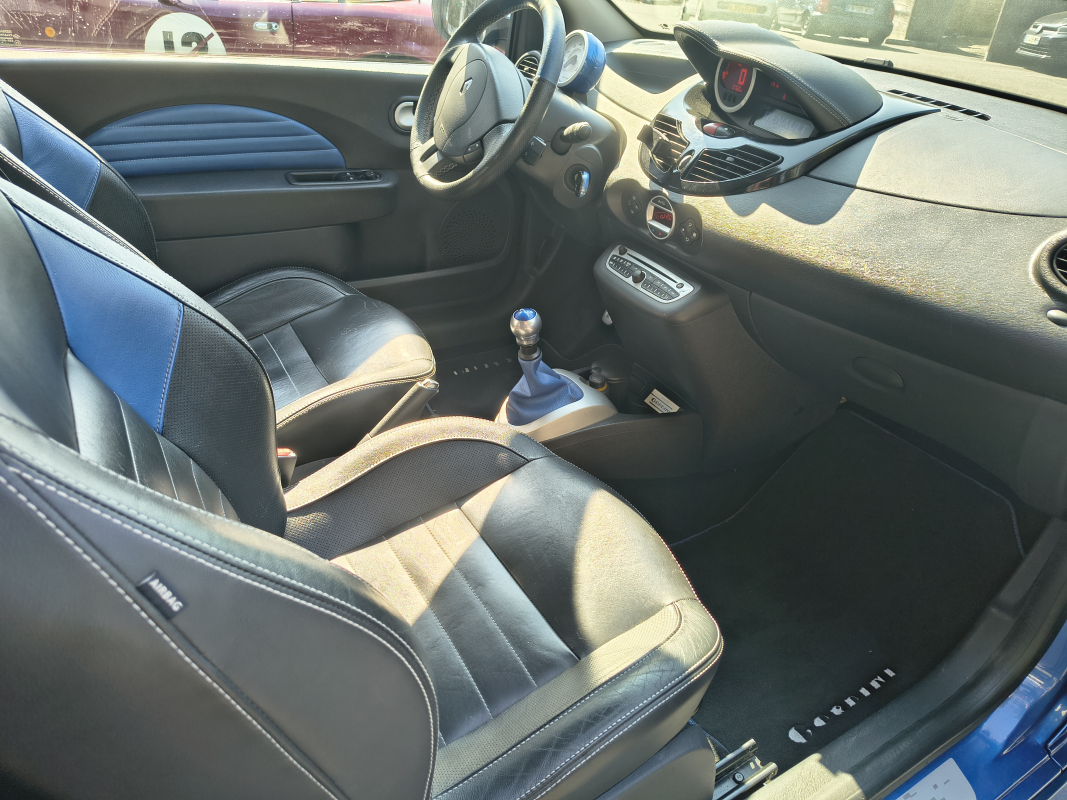 Renault Renault Twingo 2 — 18