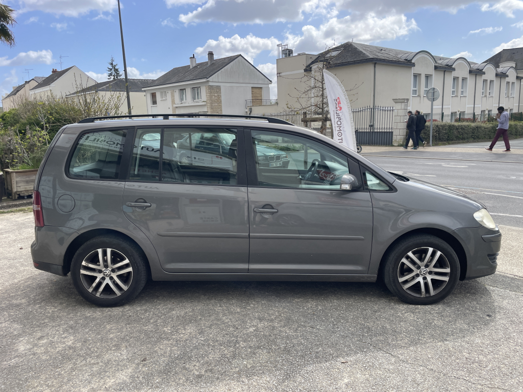 Volkswagen Touran — 4
