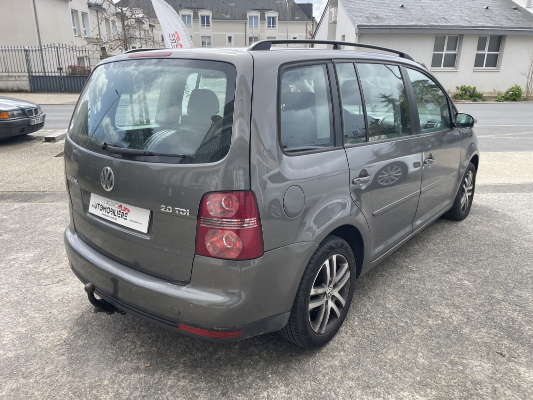 Volkswagen Touran — 5