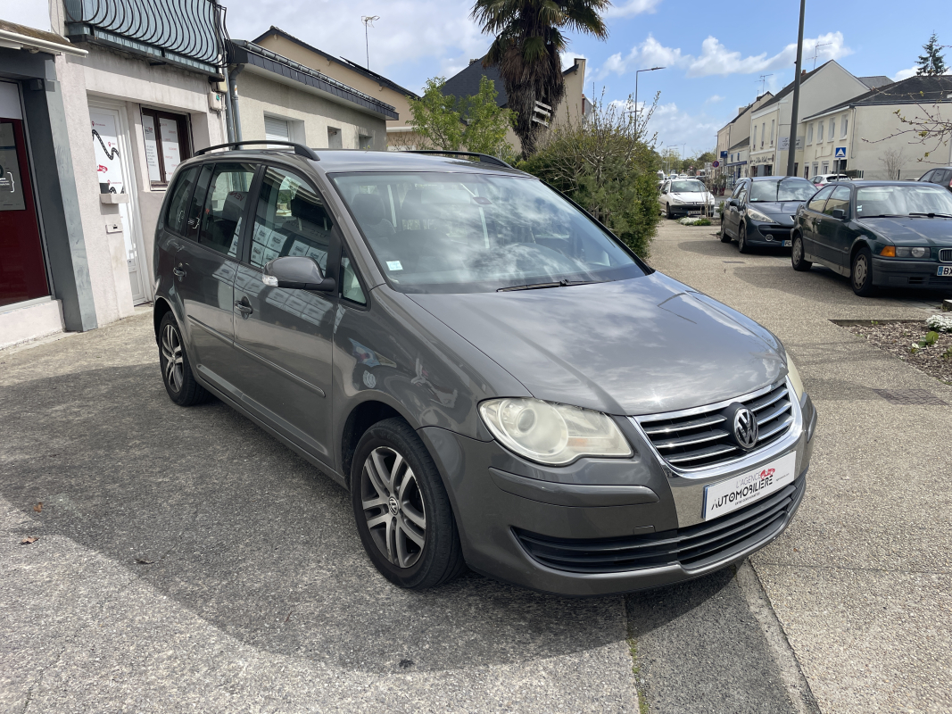 Volkswagen Touran — 3