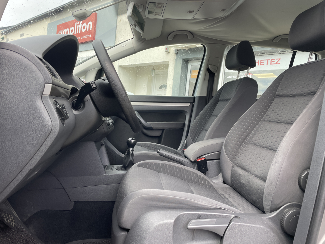 Volkswagen Touran — 11