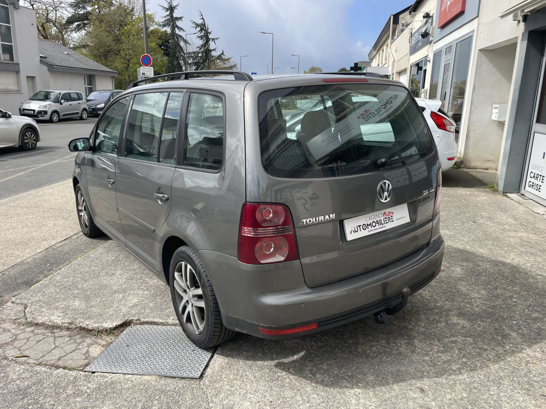 Volkswagen Touran — 7
