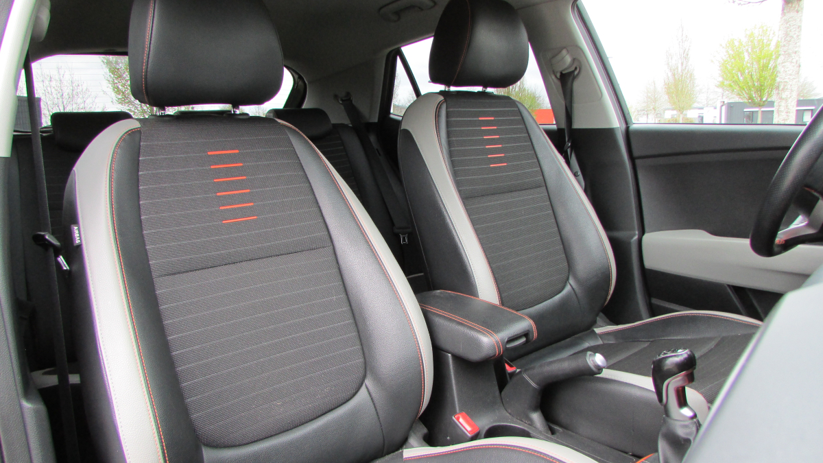 Kia Stonic — 10