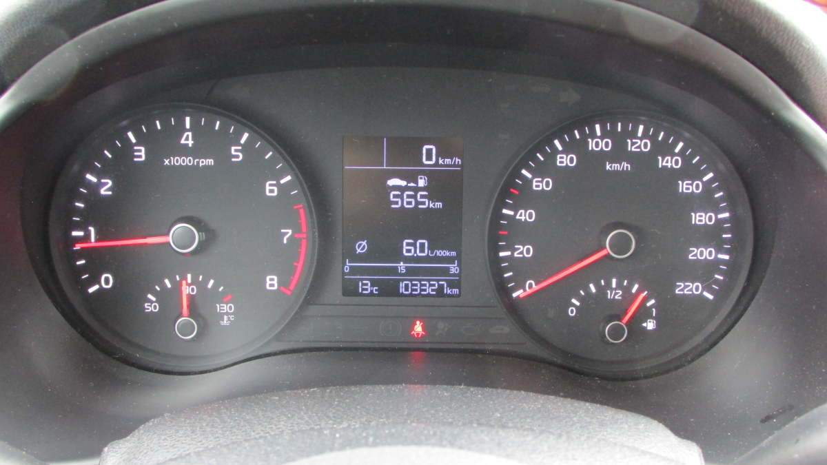 Kia Stonic — 18