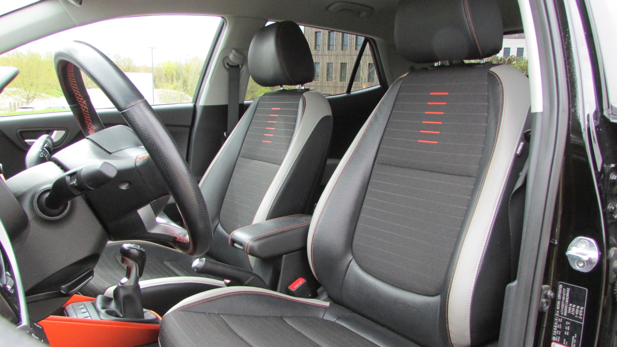 Kia Stonic — 8