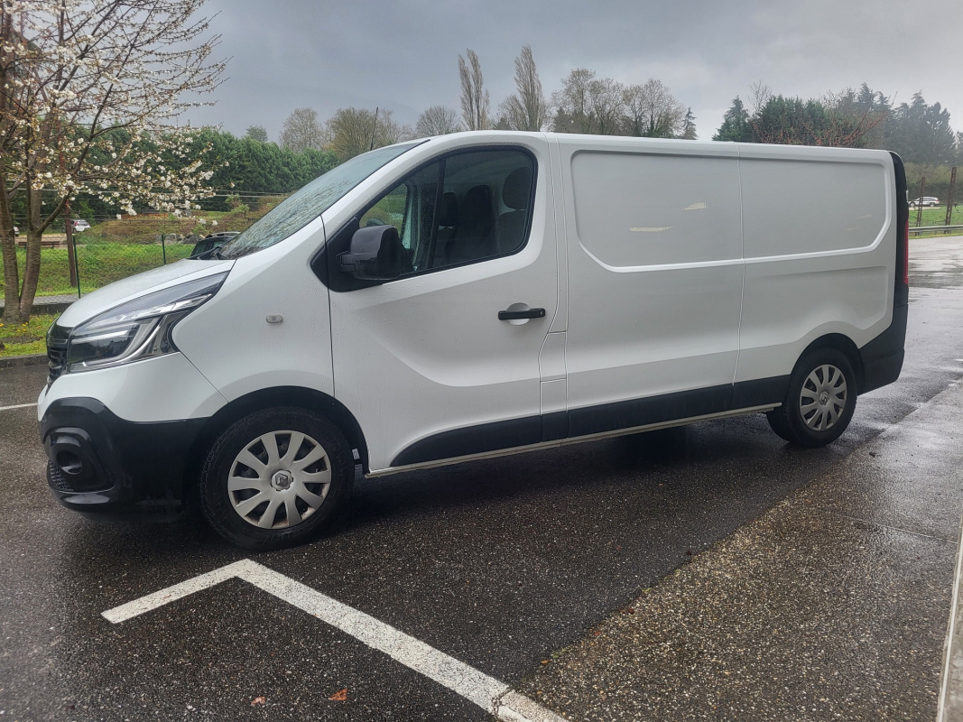 Renault Trafic — 5