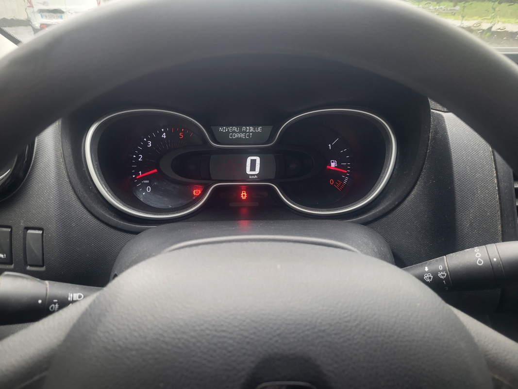 Renault Trafic — 14