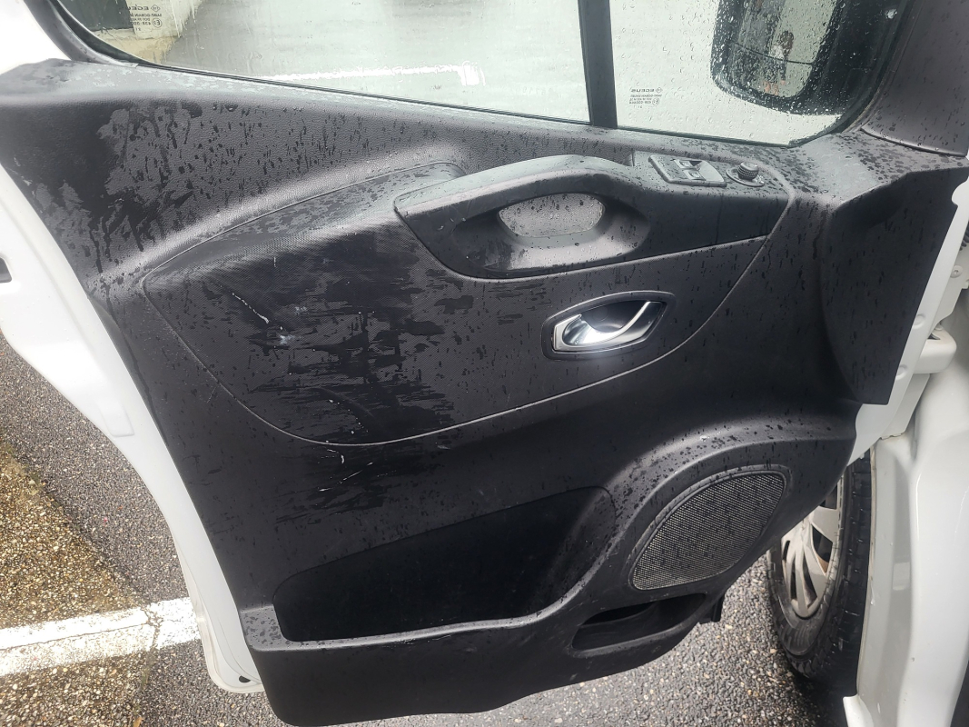 Renault Trafic — 23