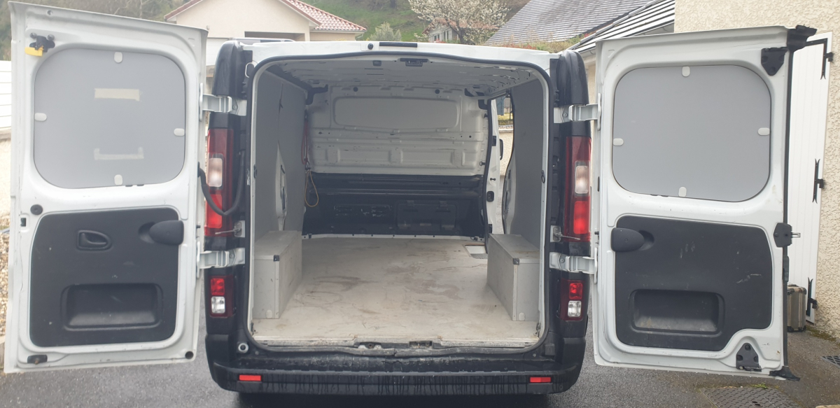 Renault Trafic — 28