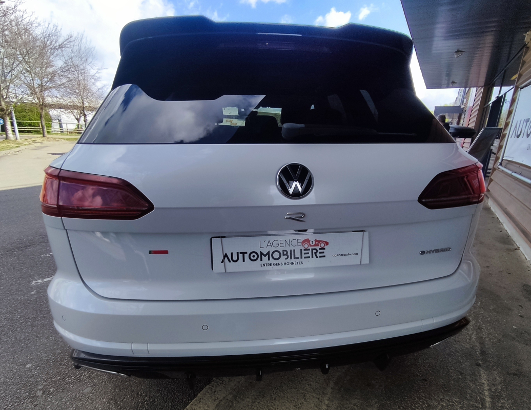 Volkswagen Volkswagen Touareg 2 — 6