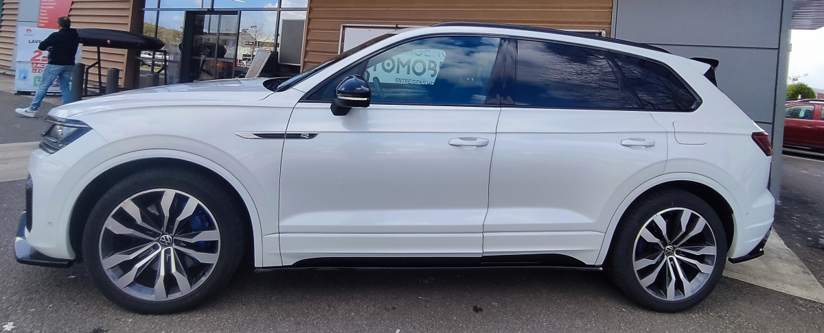 Volkswagen Volkswagen Touareg 2 — 7