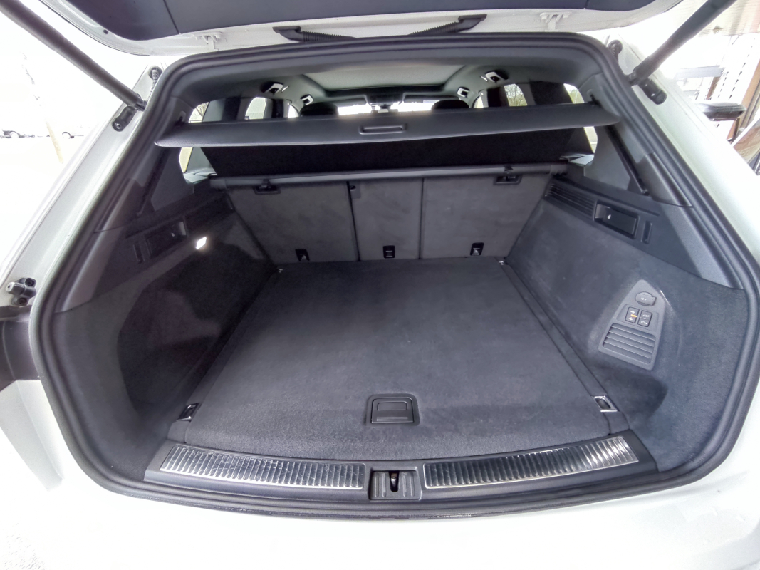 Volkswagen Volkswagen Touareg 2 — 19