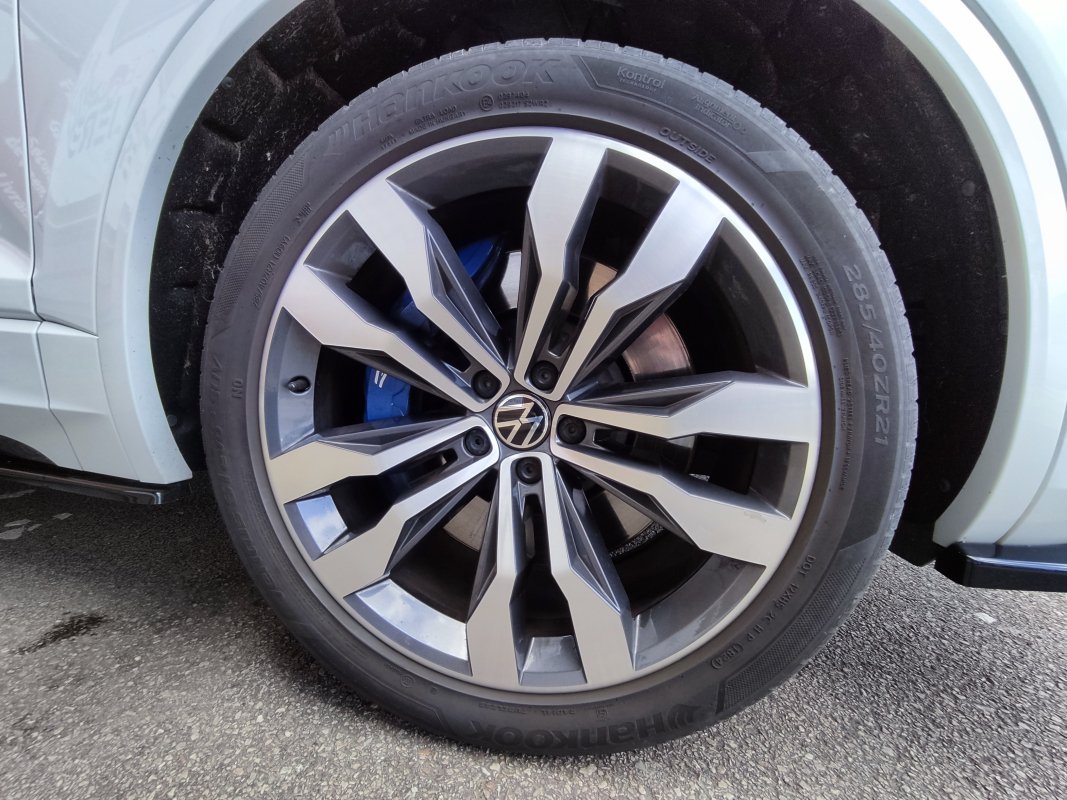Volkswagen Volkswagen Touareg 2 — 38