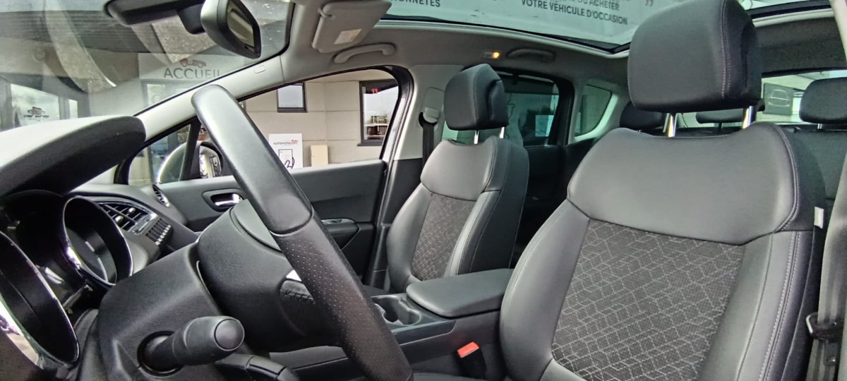 Peugeot 3008 — 15