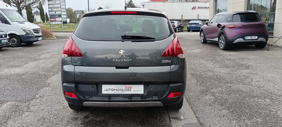 Peugeot 3008 — 8