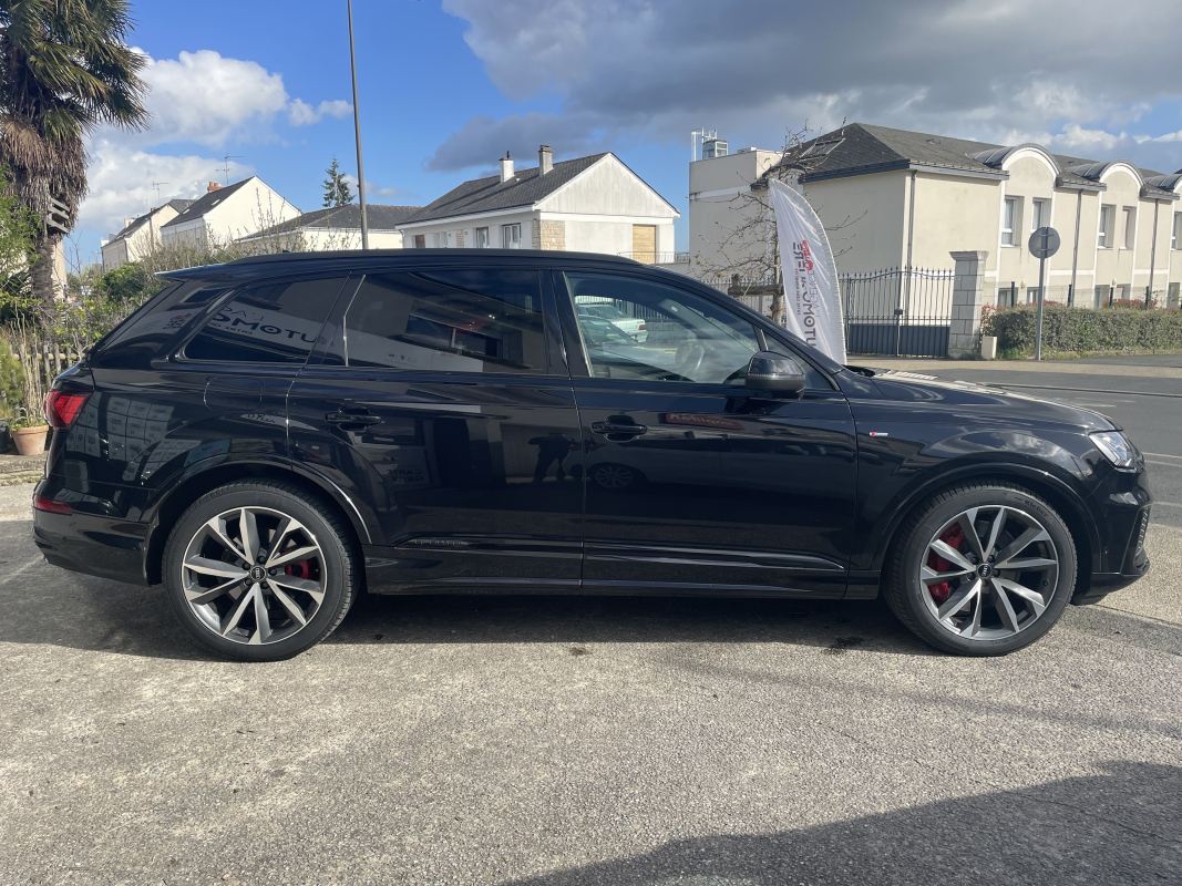 Audi Q7 — 4