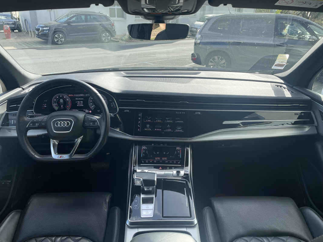 Audi Q7 — 11