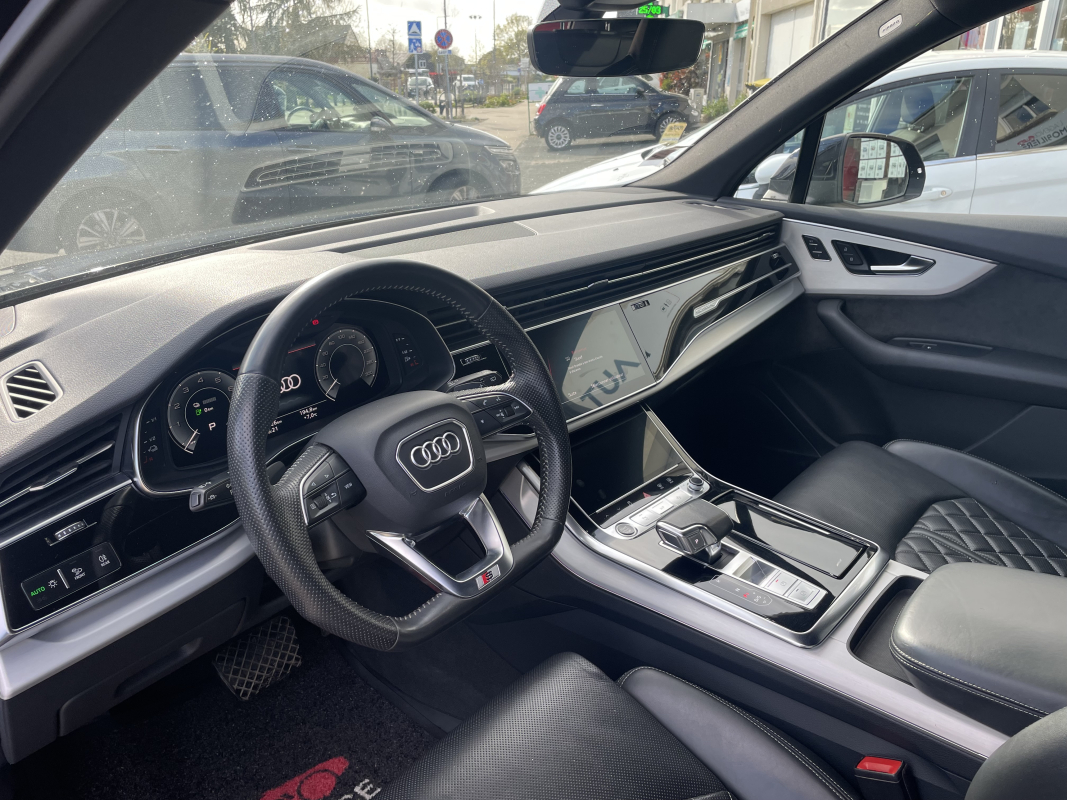 Audi Q7 — 10