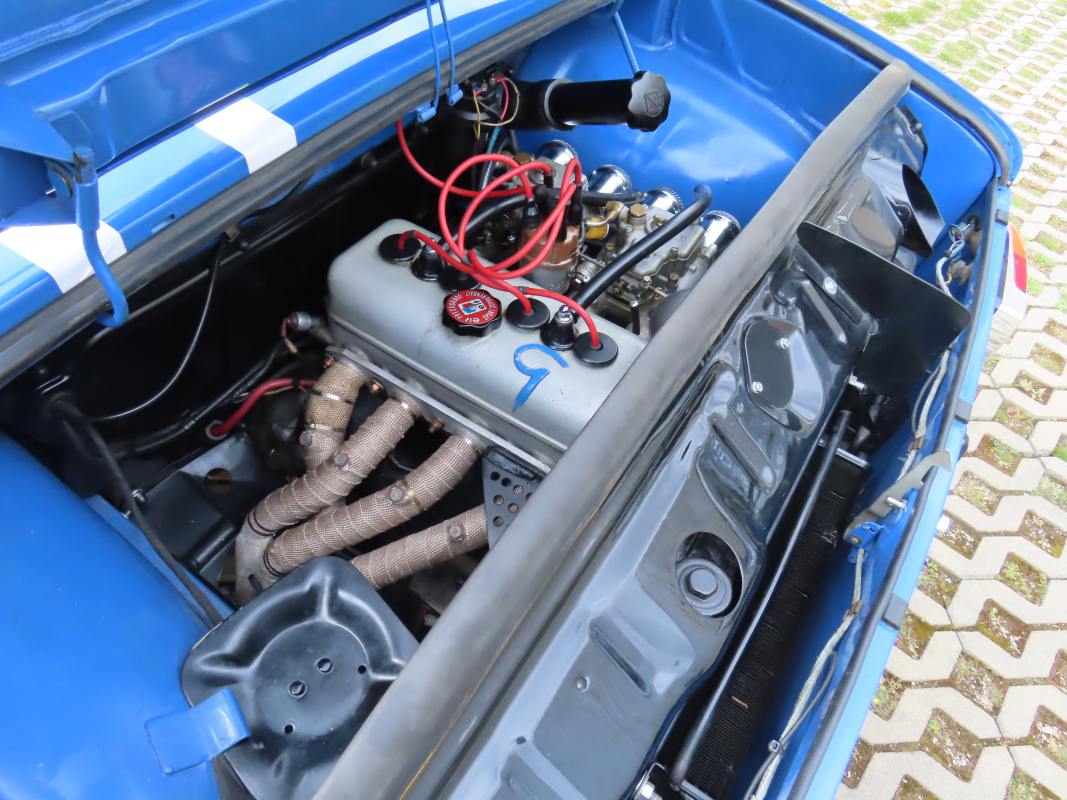 Renault R8 — 16