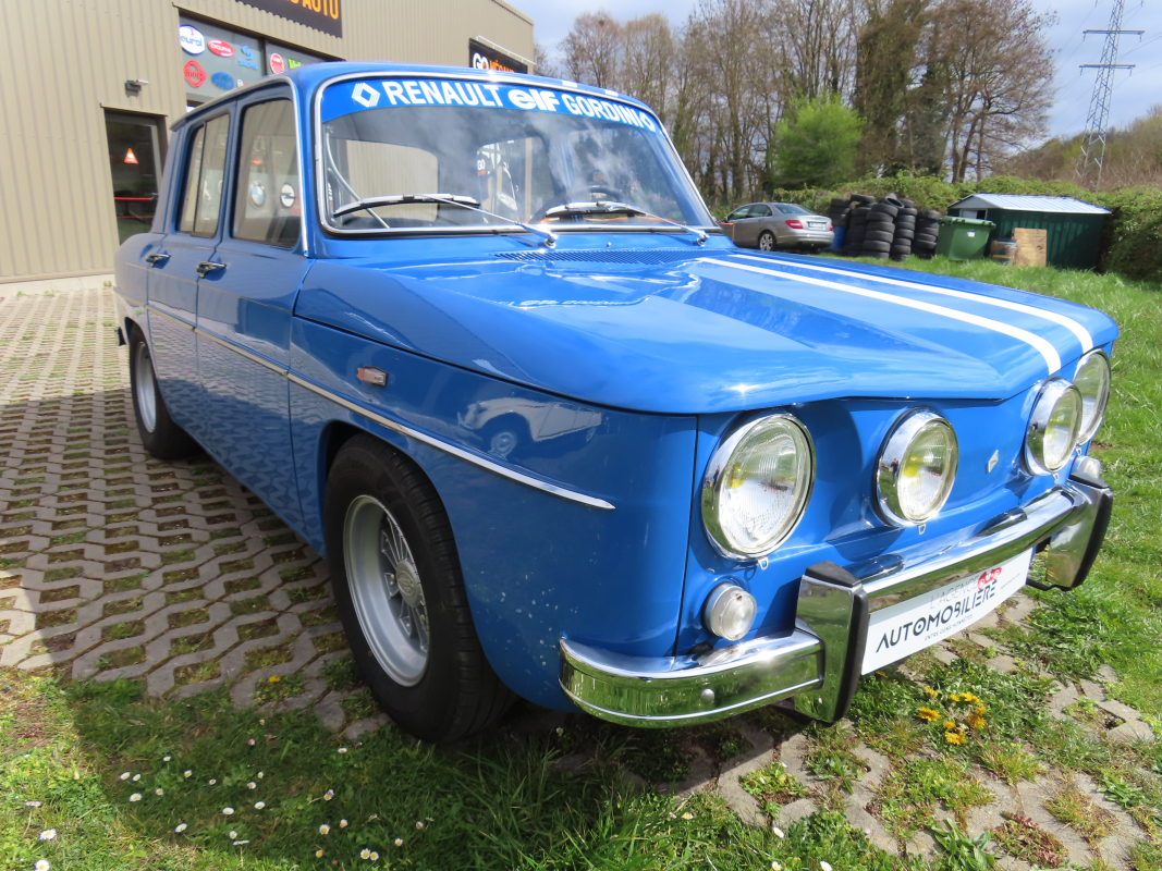Renault R8 — 3