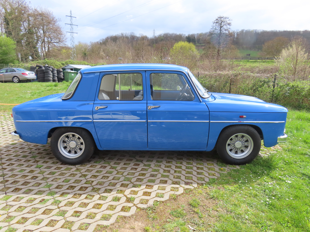 Renault R8 — 7
