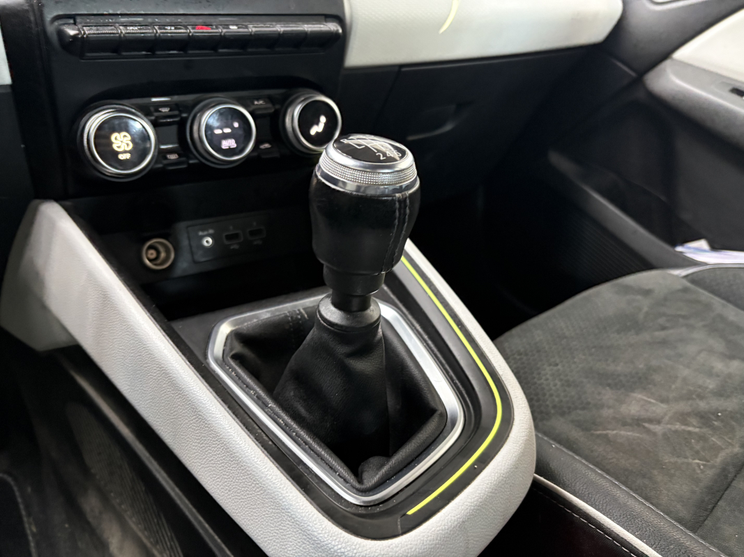 Renault Clio — 25