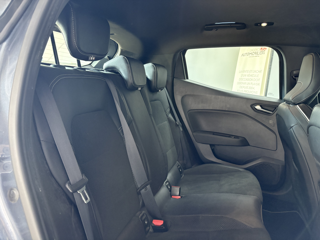 Renault Clio — 18