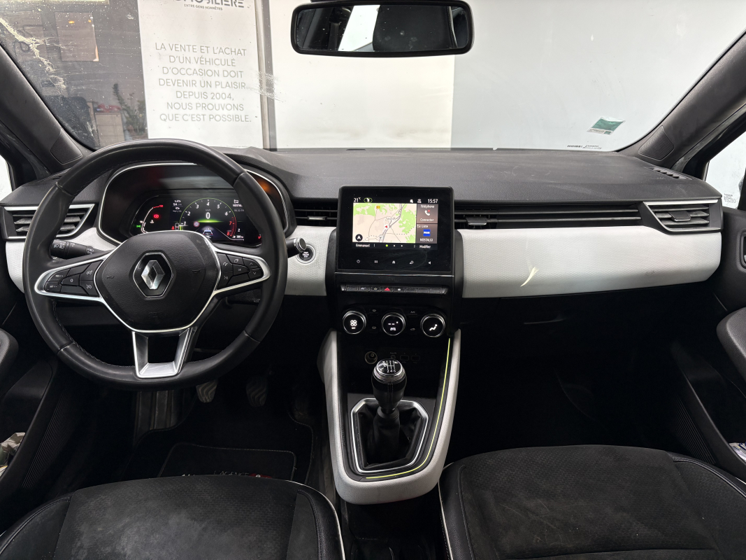 Renault Clio — 12