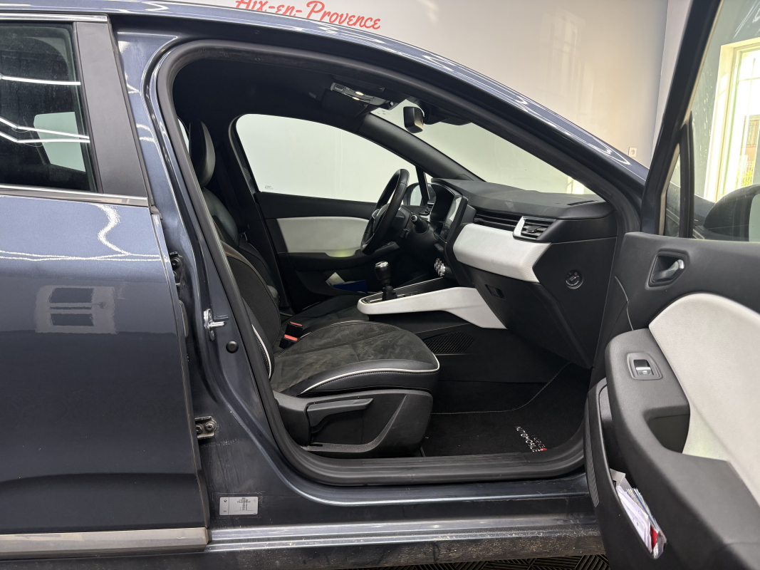 Renault Clio — 14