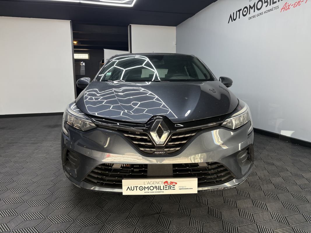 Renault Clio — 8