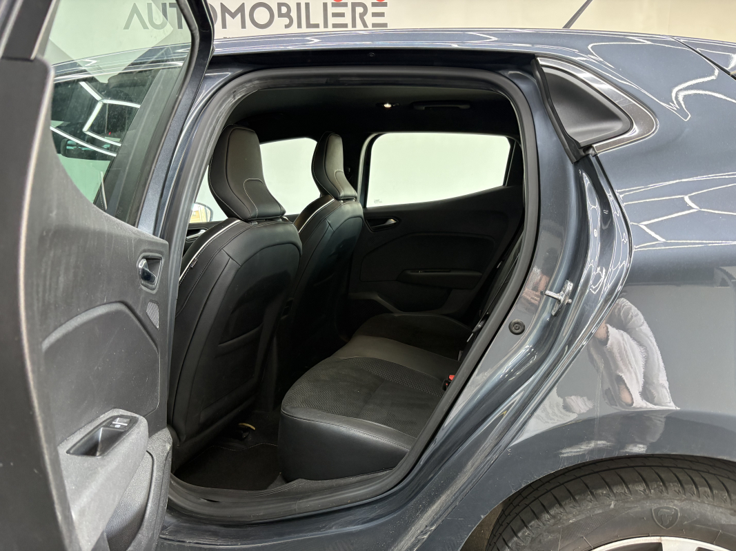 Renault Clio — 20