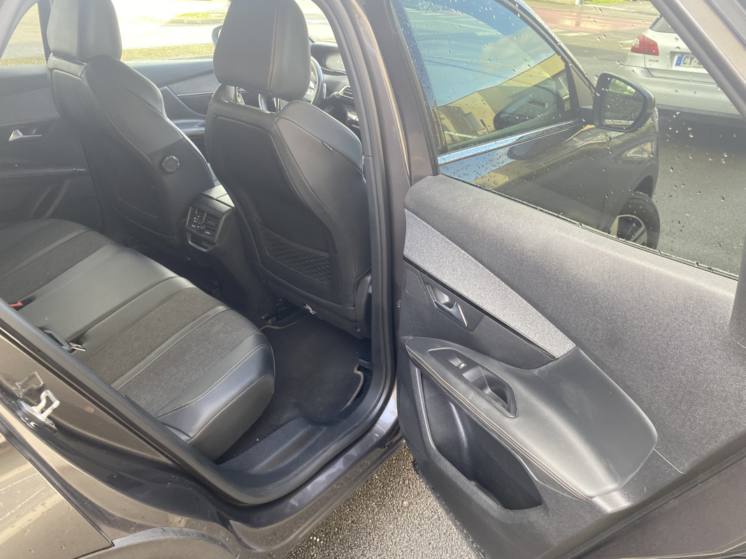 Peugeot 3008 — 15
