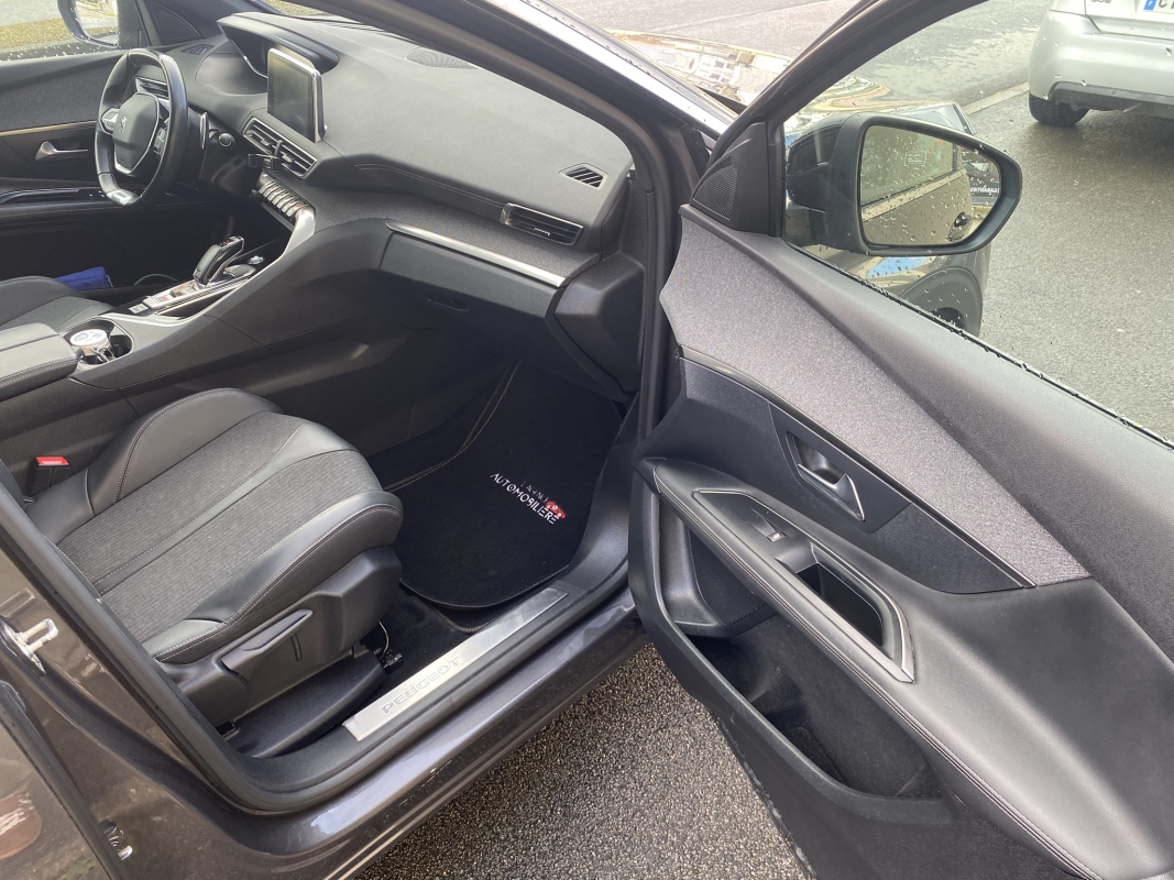 Peugeot 3008 — 13